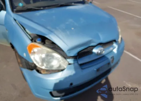 2009 Hyundai Accent Gs z USA, uszkodzony, nr VIN KMHCM36C39U127024